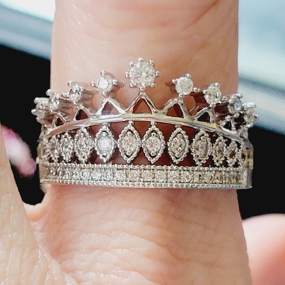 💍2 for $20 NWT Fragrant Jewels Queen of Diamonds Ring - Picture 1 of 8